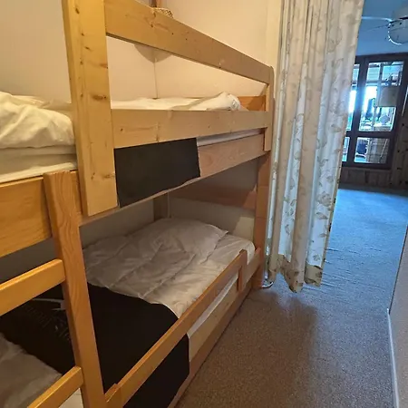 Spacieux En Montagne Avec Loggia, Au Coeur De La Station, Proche Piste Et - Fr-1-814-62 *