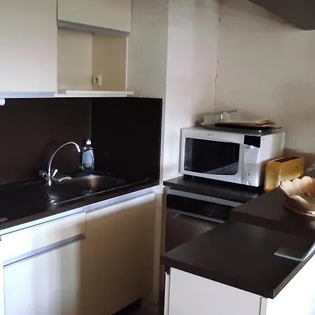 Spacieux En Montagne Avec Loggia, Au Coeur De La Station, Proche Piste Et - Fr-1-814-62 Apartment