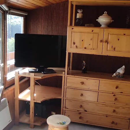 Spacieux En Montagne Avec Loggia, Au Coeur De La Station, Proche Piste Et - Fr-1-814-62 Apartment