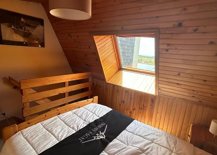 Spacieux En Montagne Avec Loggia, Au Coeur De La Station, Proche Piste Et - Fr-1-814-62 Apartment