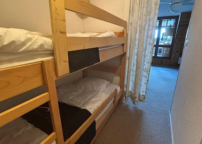 Spacieux En Montagne Avec Loggia, Au Coeur De La Station, Proche Piste Et - Fr-1-814-62 *